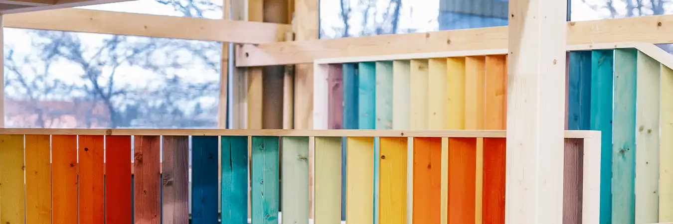 Kinderspielplatz aus Holz